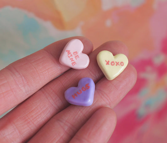 Convo hearts - magnetic hats 💛