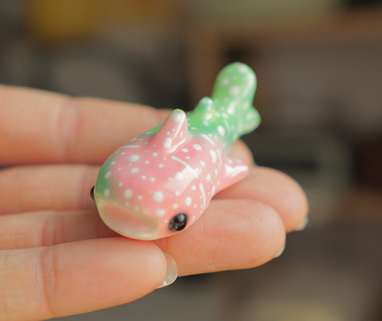 Colorful whale shark figurine - (magnetic)