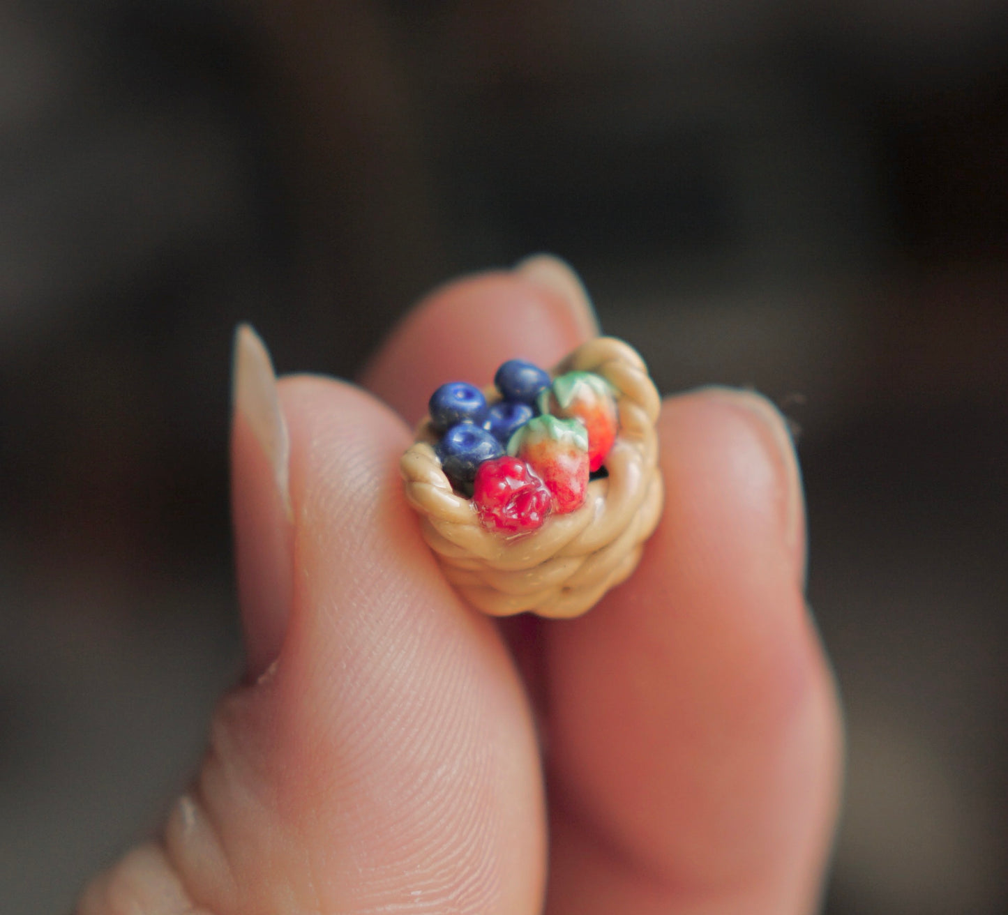 Berry basket magnet - polymer clay