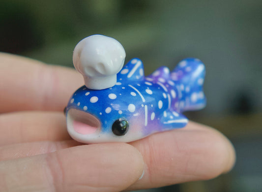 Baker whale shark - Magnetic desk friend - polymer clay
