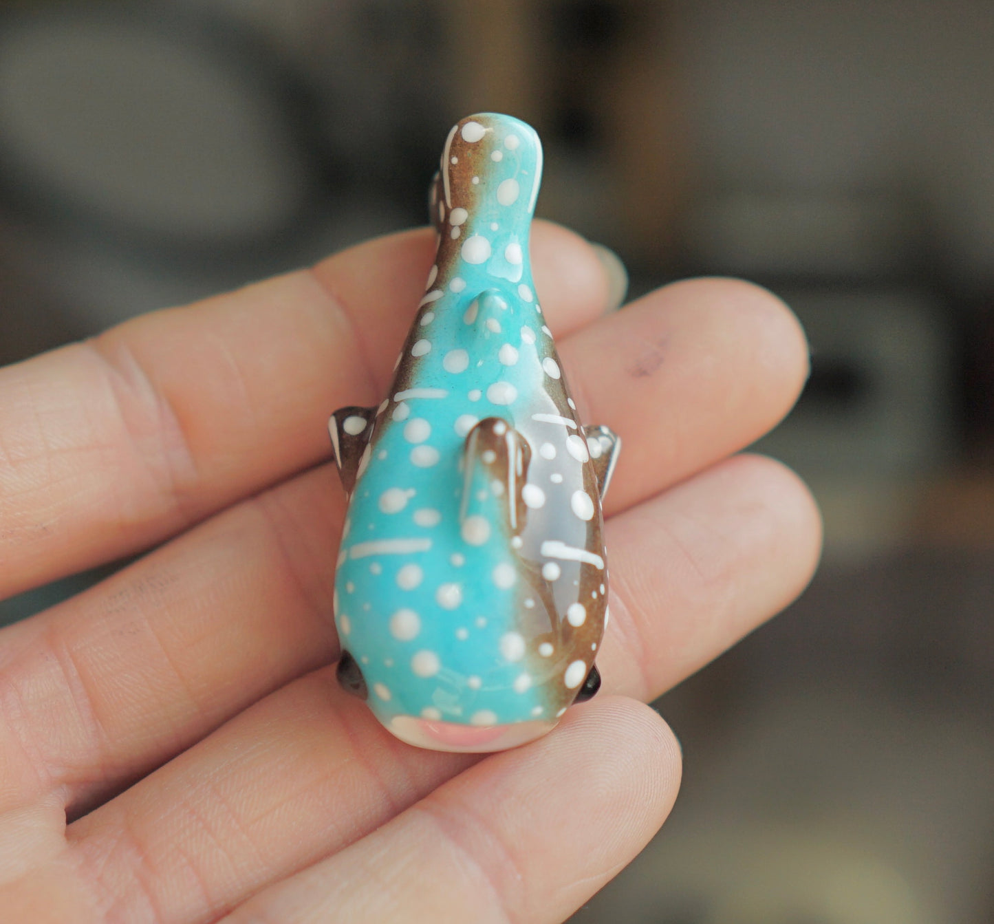 Colorful whale shark figurine - (magnetic)