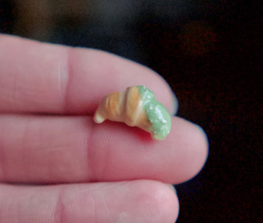 Pistachio croissant magnet - polymer clay